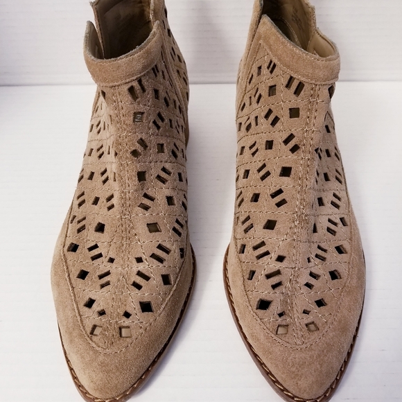 Gianni Bini Suede Bootie - Picture 3 of 7